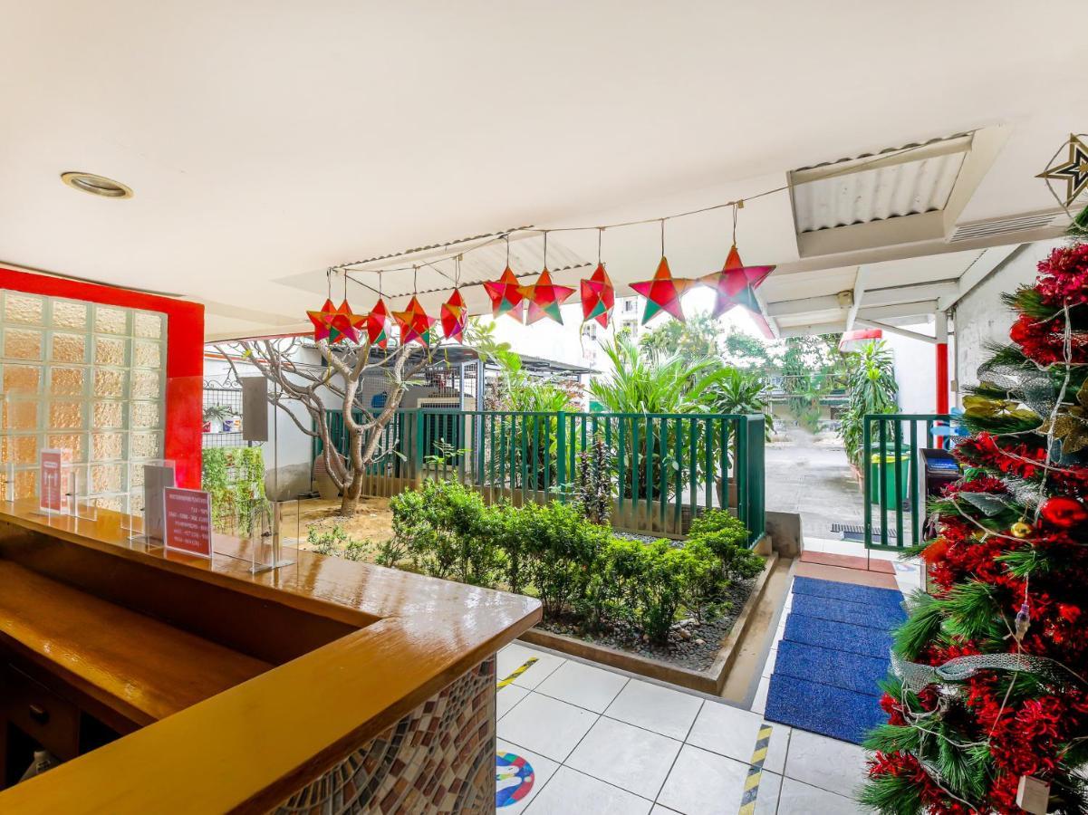 Oyo 842 City Smiles Apartelle San Juan  Экстерьер фото