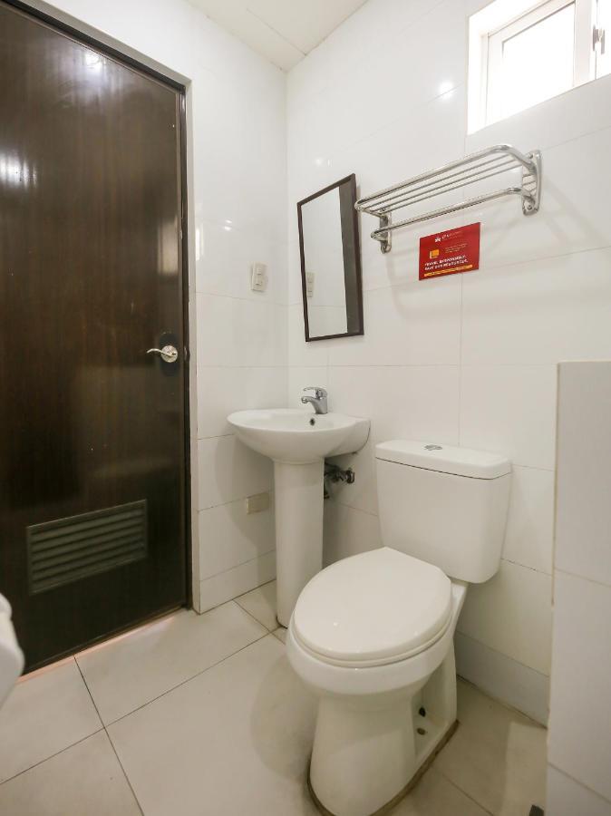 Oyo 842 City Smiles Apartelle San Juan  Экстерьер фото