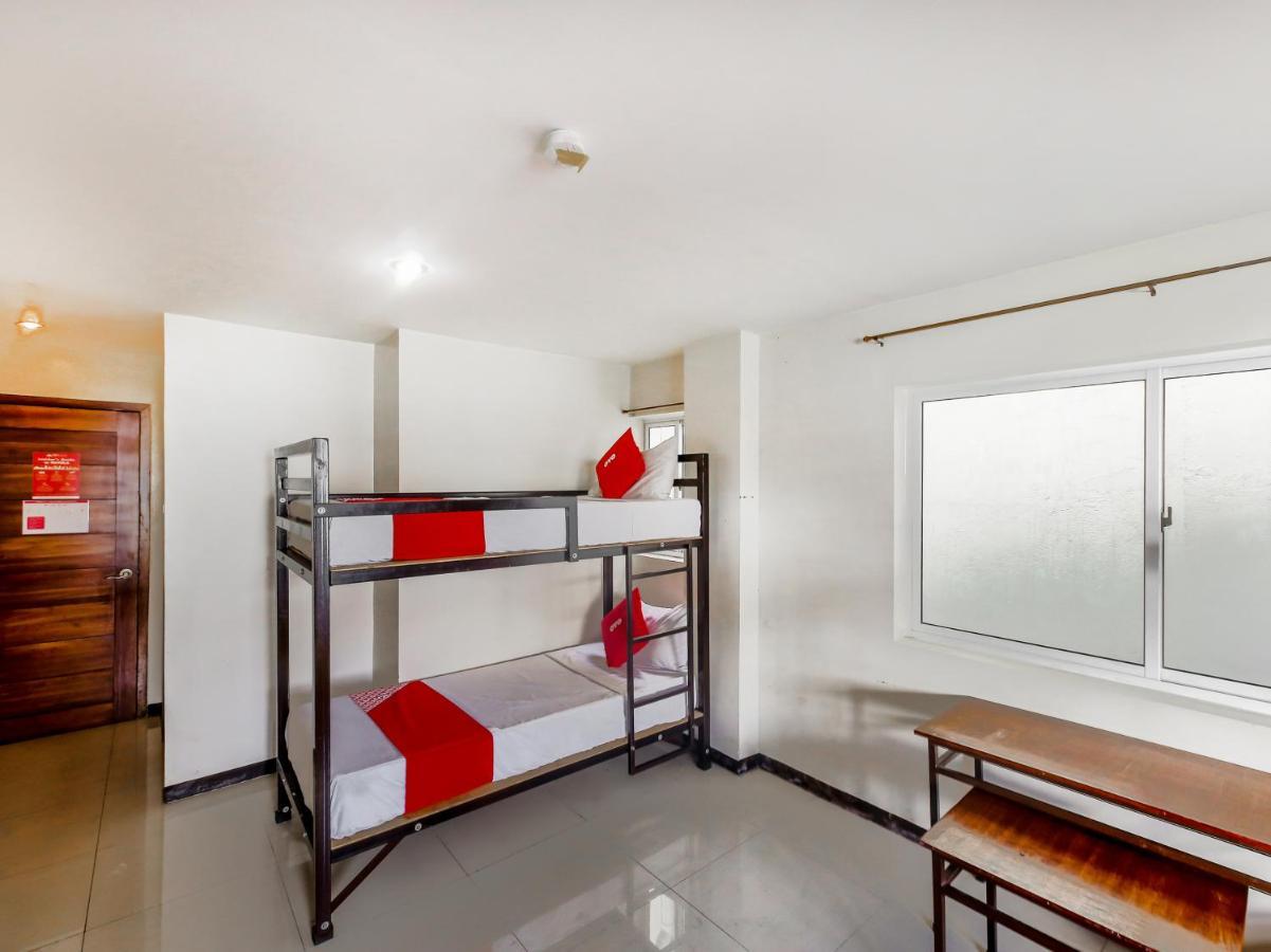 Oyo 842 City Smiles Apartelle San Juan  Экстерьер фото